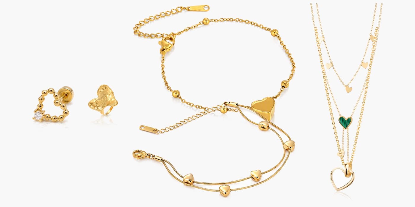 Gold Minimalist Heart Jewelry Set