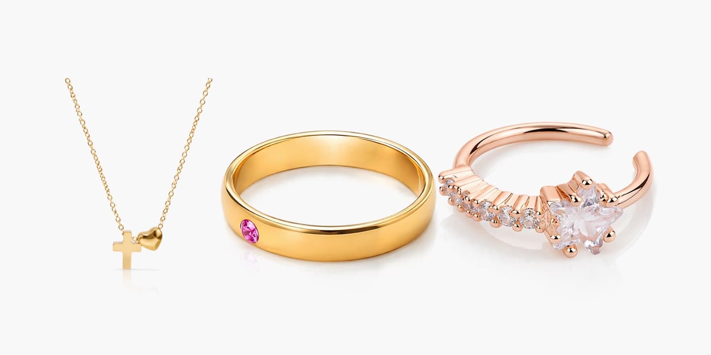 Everyday Gold Heart Stack