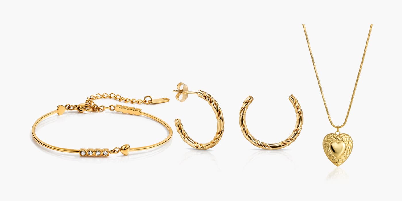 Gold Classic Heart Jewelry Set