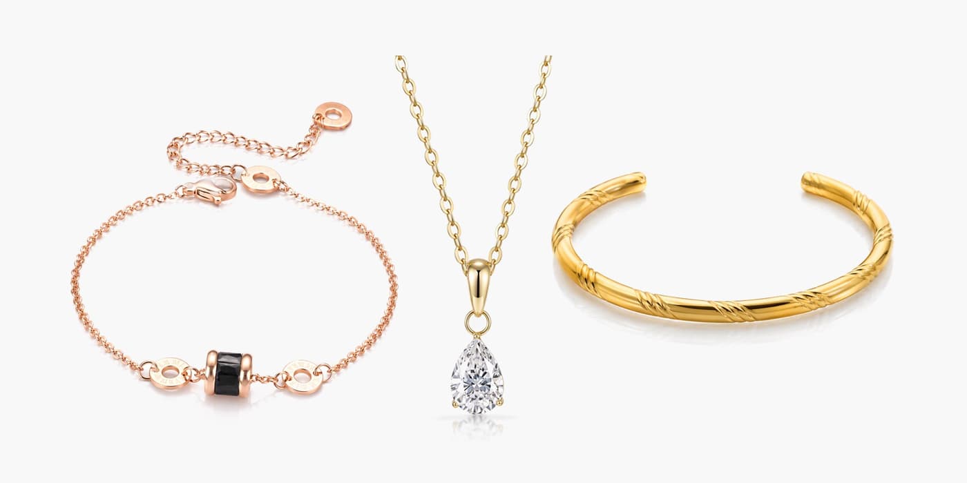 Gold Minimalist Necklace & Bracelet Stack