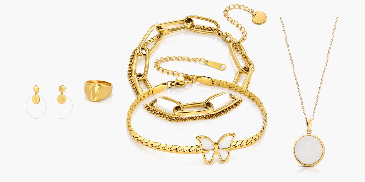 Minimalist Gold Circle Jewelry Layered Set