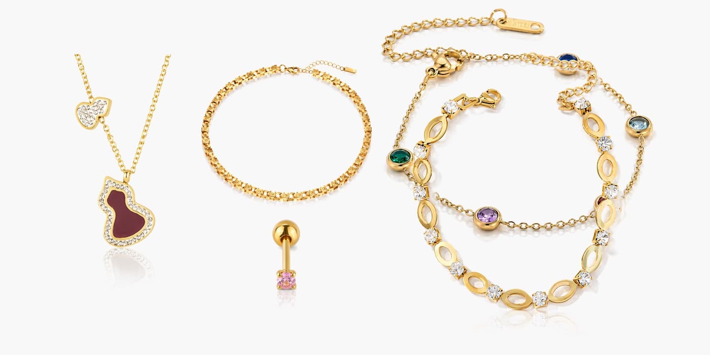 Gold Classic Heart Jewelry Set