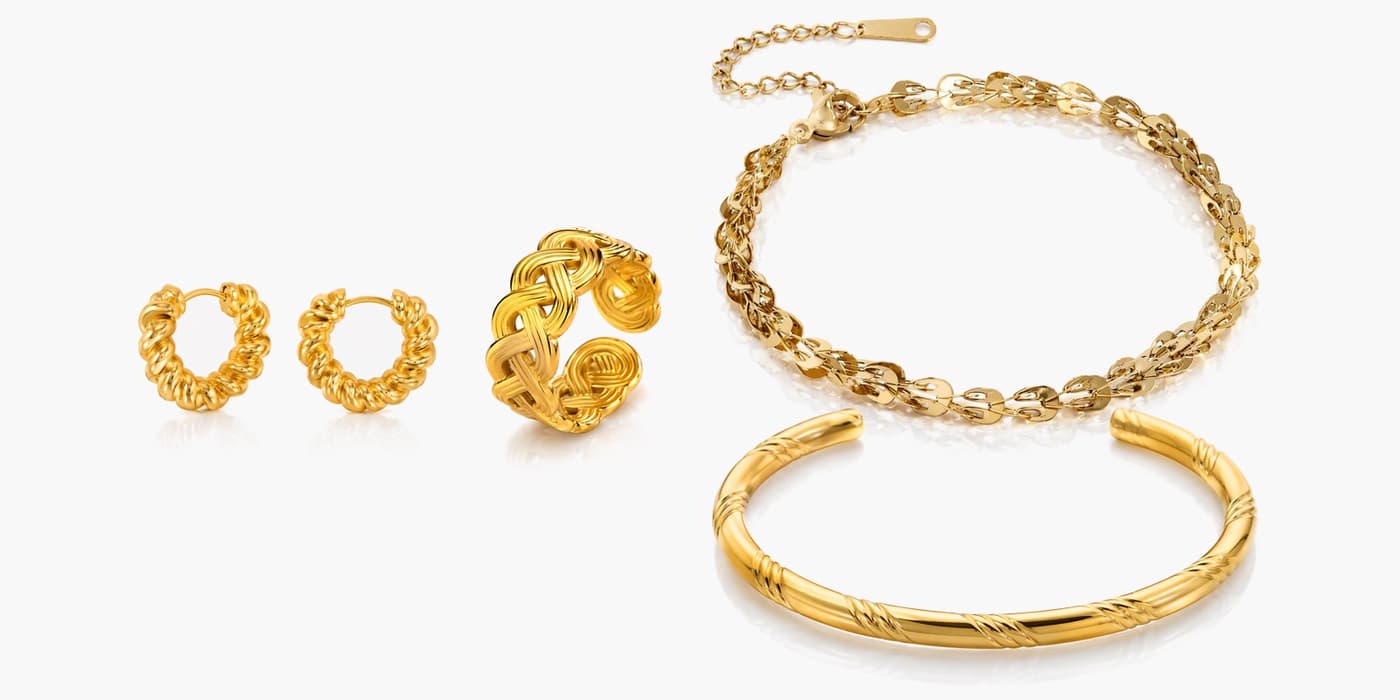 Gold Classic Jewelry Set