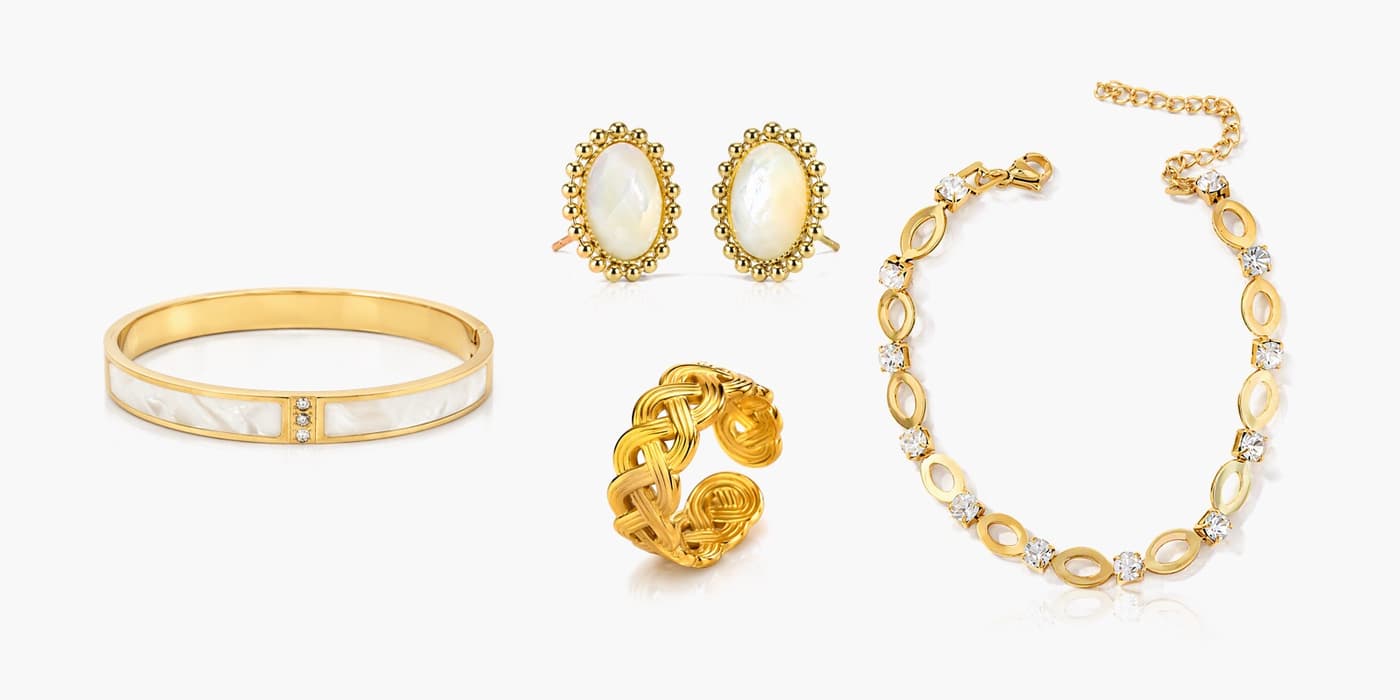 Gold Classic Jewelry Set