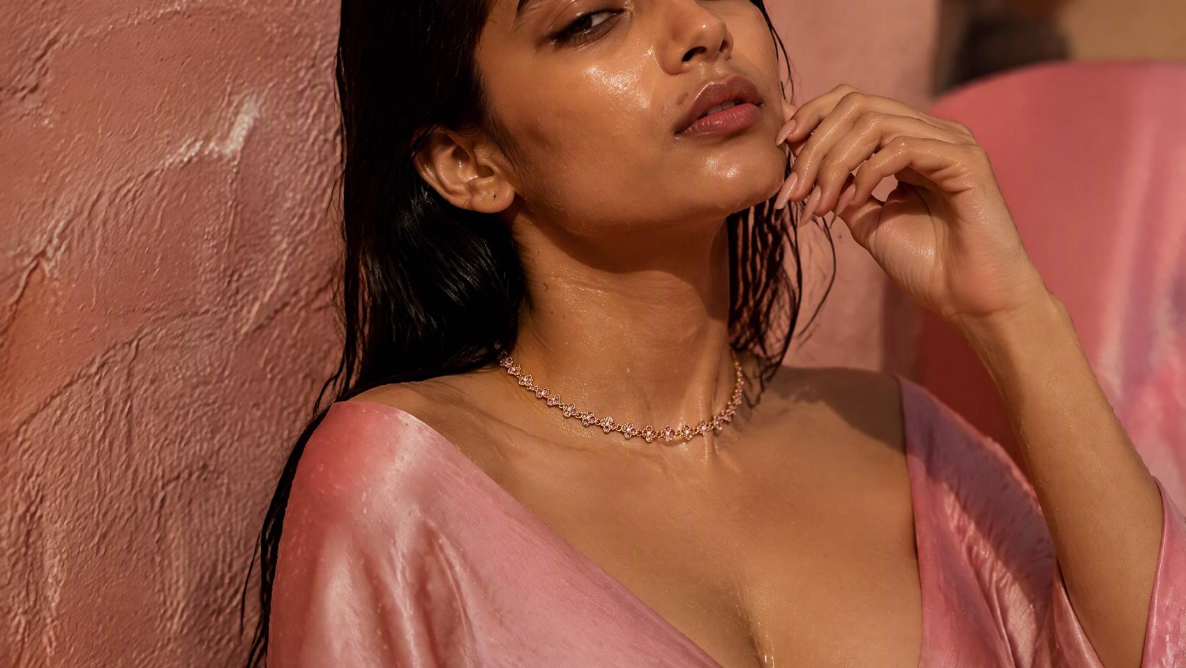 Dainty Flower Chain Necklace