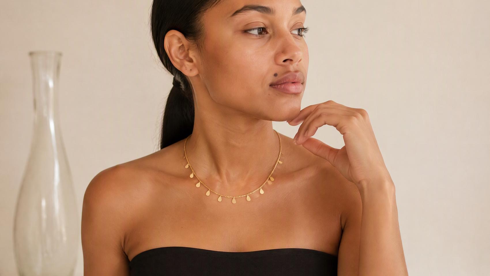 Dainty Teardrop Charm Necklace