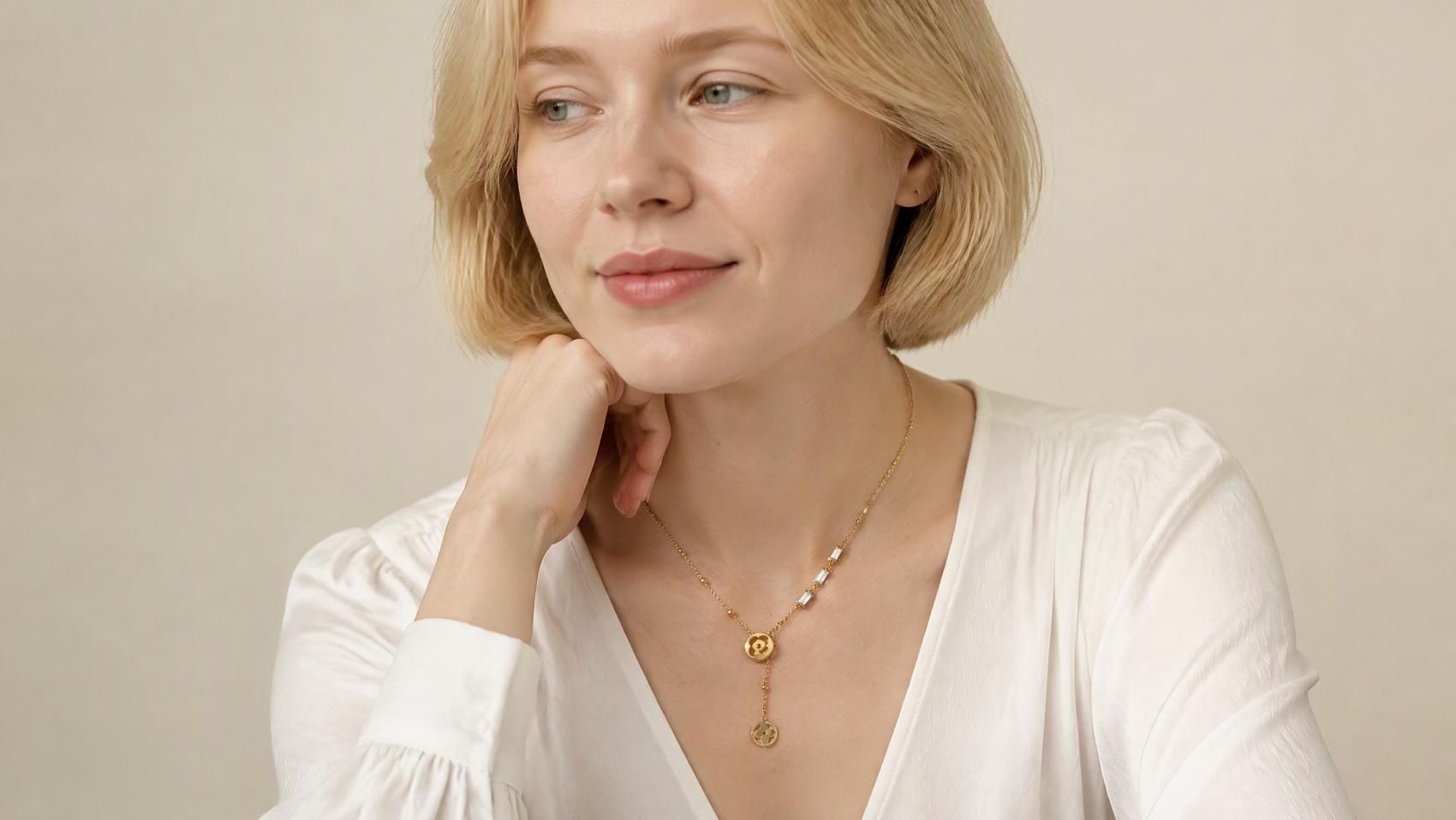 Dainty Flower & Disc Pendant Necklace