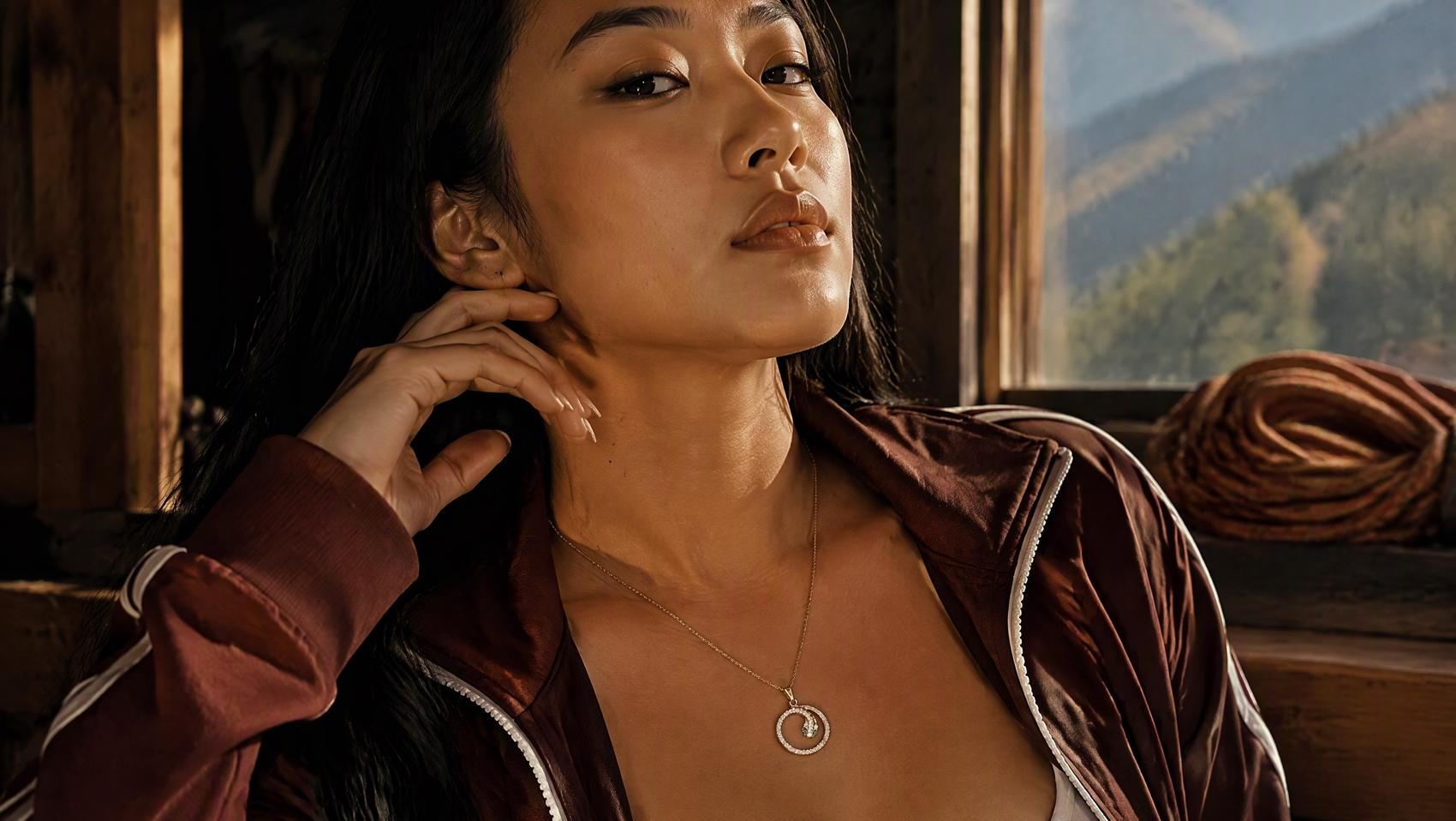 Elegant Snake Pendant Necklace