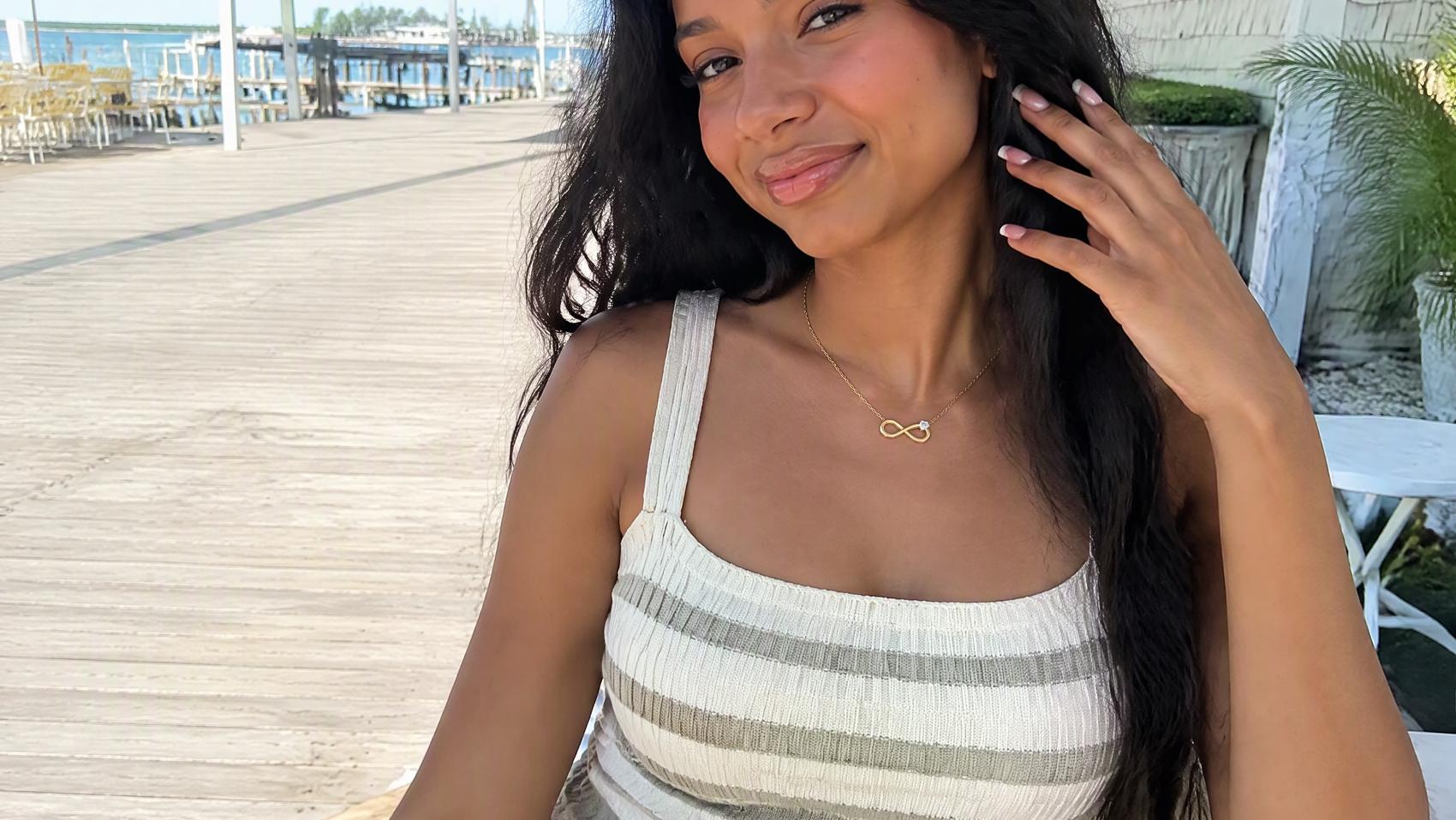 Dainty Infinity Pendant Necklace