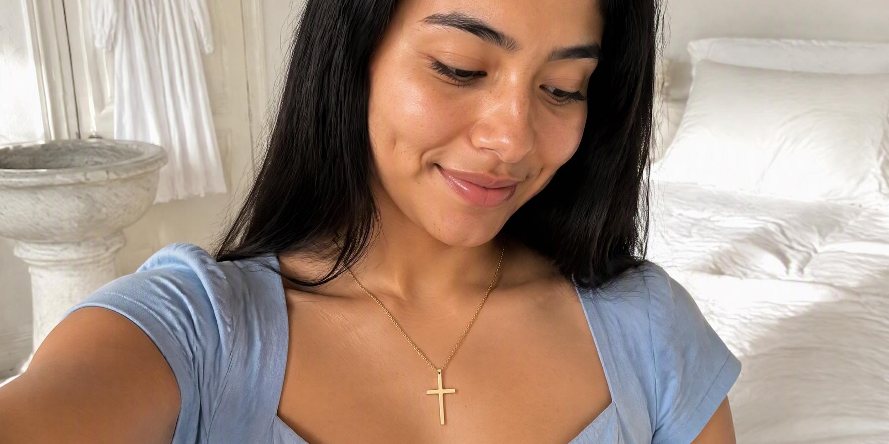 Minimalist Cross Pendant Necklace