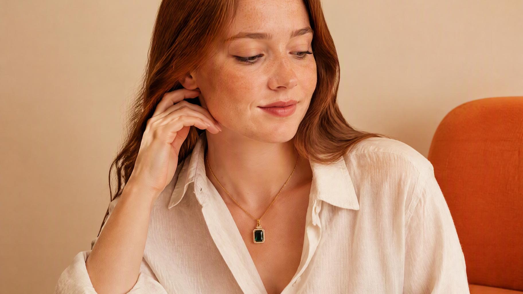 Sparkling Gold Bar Jewelry Set