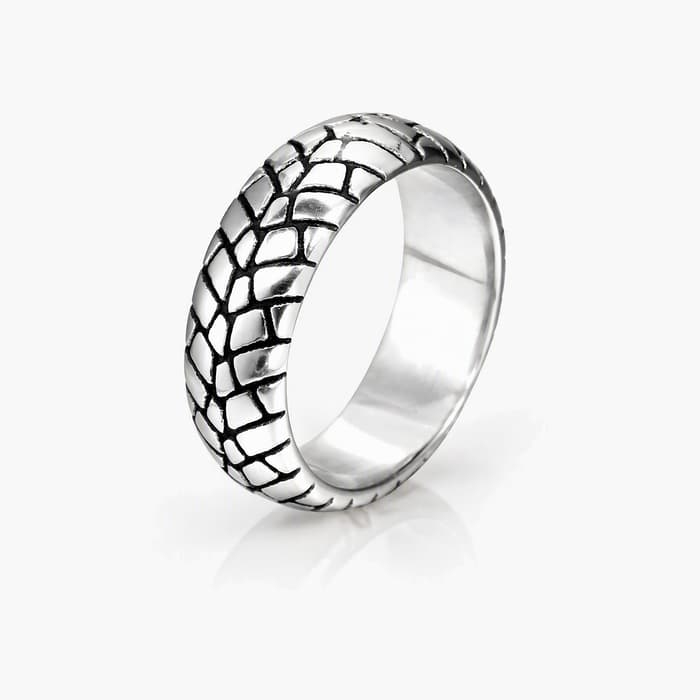 Snake Scale Pattern Ring