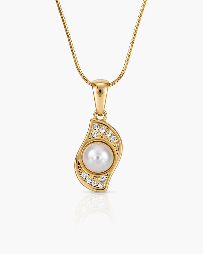 Elegant Eye Pendant Necklace